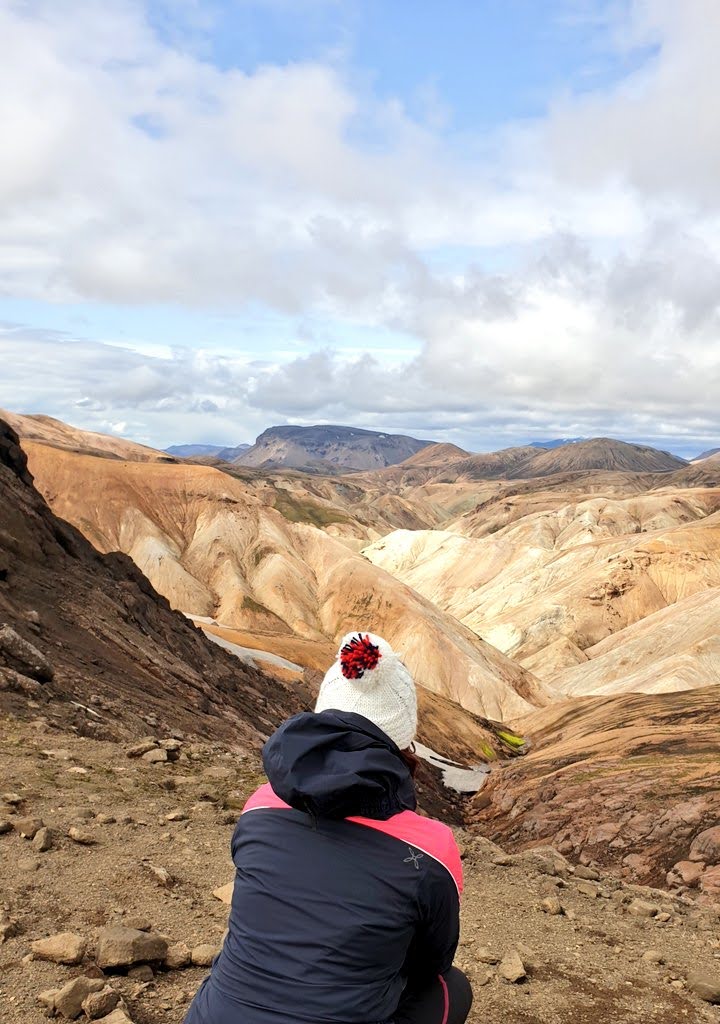 Trekking del Laugavegur: Io che ammiro le montagne color caramello
